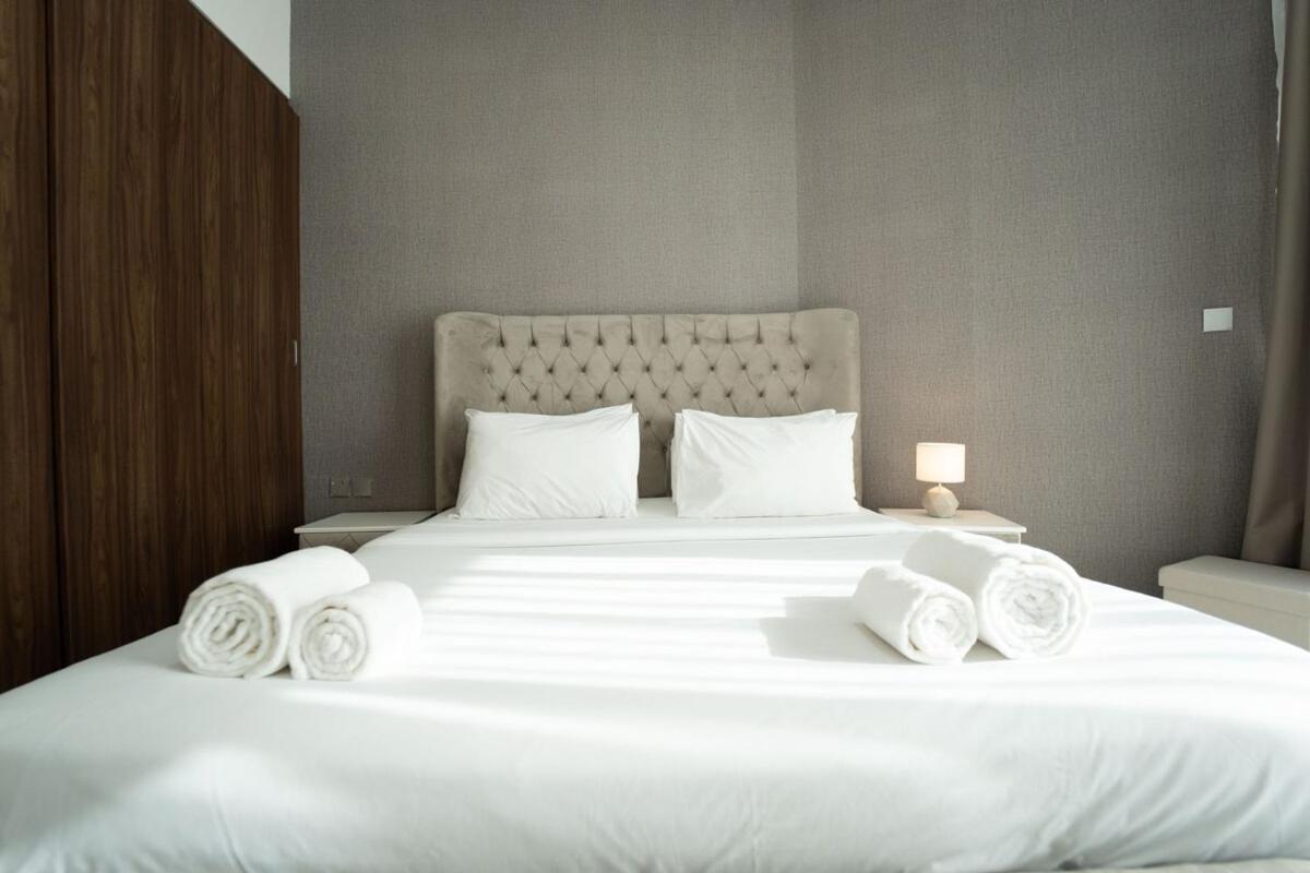 Aws Holiday Homes - Luxurious 2Br In Business Bay Dubai Exteriör bild