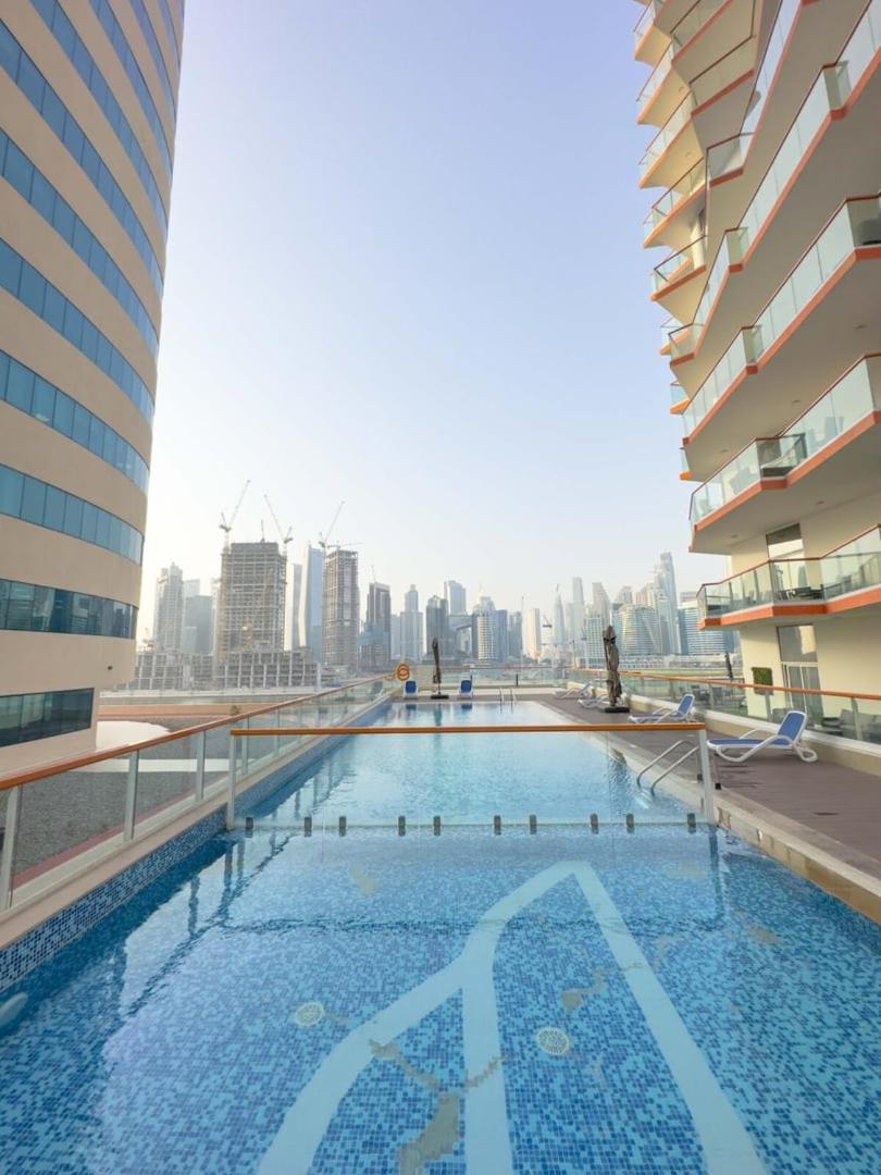 Aws Holiday Homes - Luxurious 2Br In Business Bay Dubai Exteriör bild